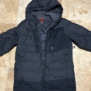 Mountain Hardwear Black Ski & Snowboard Jacket